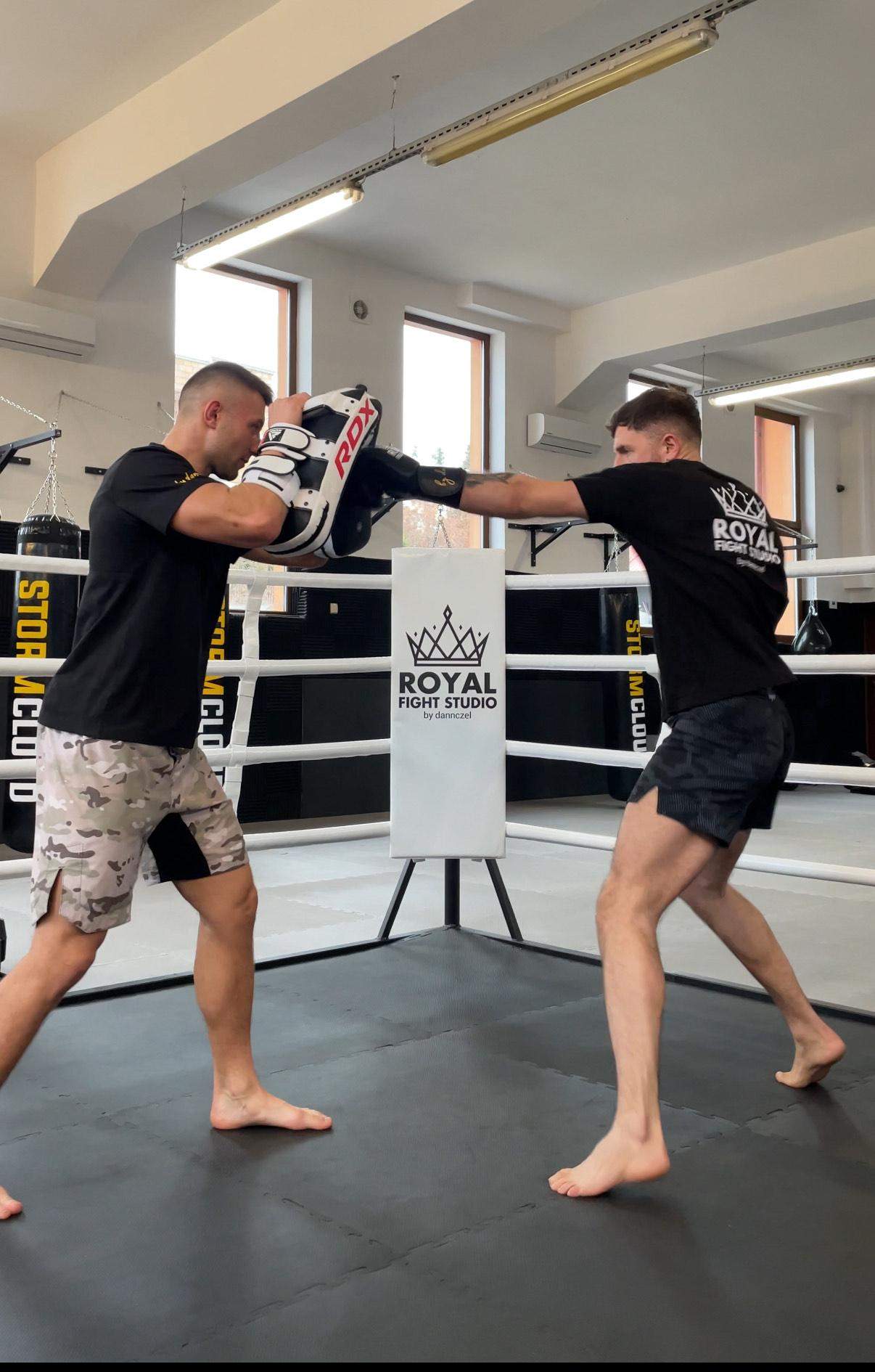 Trening na tarczach w Royal Fight Studio